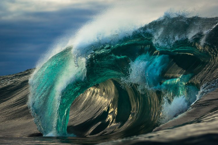 Красивейшие волны таинственного океана