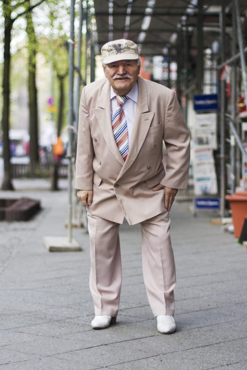 По-настоящему стильный дедушка возрастом 86 лет (25 фото)